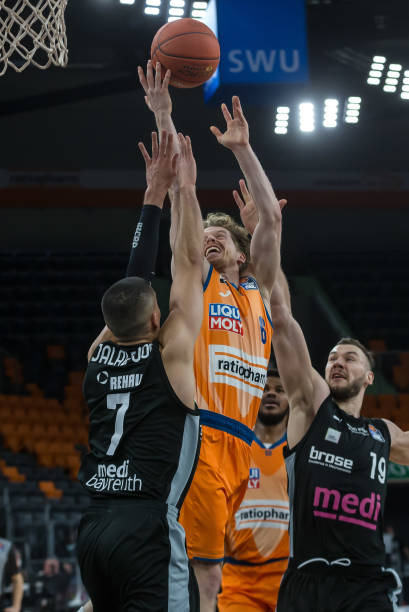 度落后5分 度落后5分